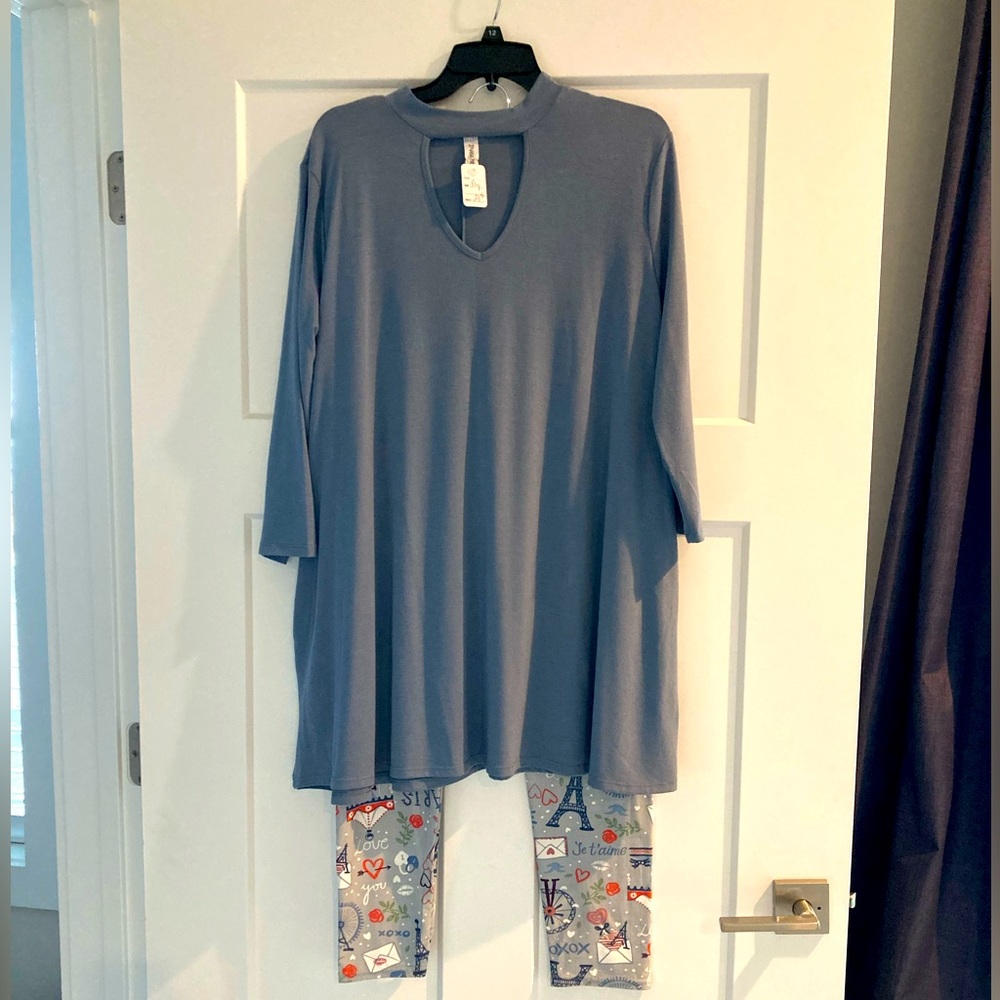 Zenana premium XL top with pockets and Paris leggings